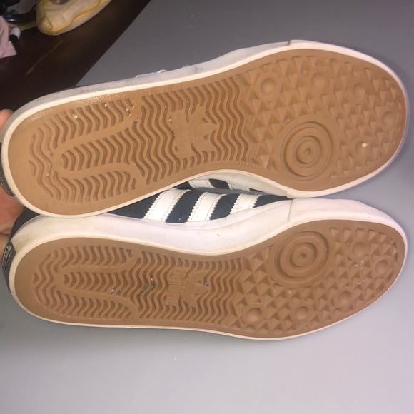Adidas Canvas - Picture 5 of 8